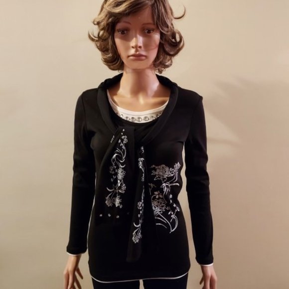 LIZ BANKS LTD BLACK W/WHITE SCREEN PRINT SLIP OVER TOP SIZE S NWT - Picture 1 of 5